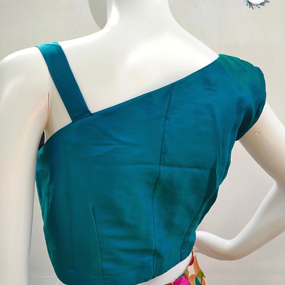 Multicolored skirt with Floral Pattern Top - Picture 5 of 6